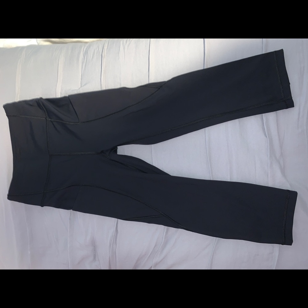 lululemon leggings ON SALE ONLY TODAY!!!!